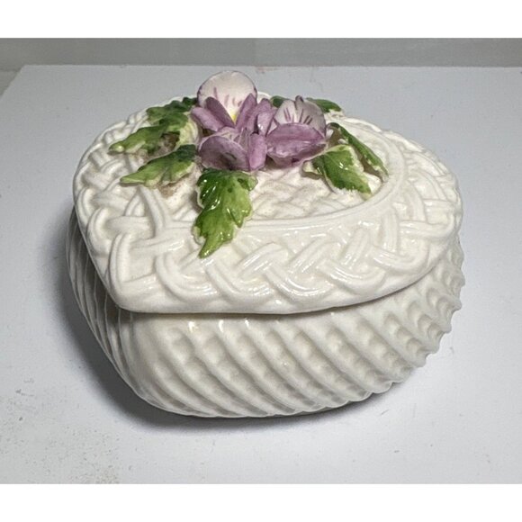 Trinket Box Heart Shaped Floral Lid 3D Purple Pansy 3.5" Intricate Details - Picture 3 of 8